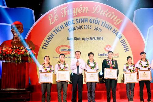Lá cờ dẫn đầu về chất lượng Giáo dục hơn 25 năm