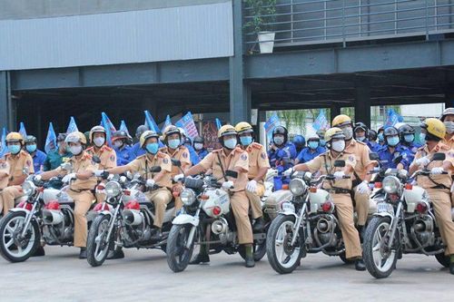 Tuổi trẻ TP. HCM ra quân các hoạt động cao điểm 'Vì an toàn giao thông'