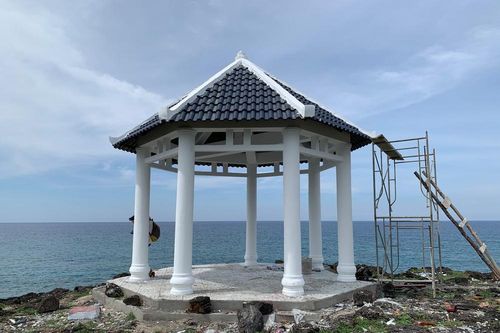 Tháo dỡ điểm dừng chân tại bãi nham thạch hàng nghìn năm tuổi Lý Sơn