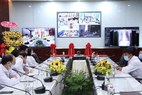Bệnh viện Chợ Rẫy hội chẩn khám bệnh từ xa cho bệnh nhân khắp miền Nam
