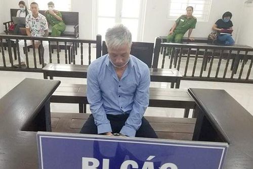 Rủ bạn đi 'rửa hận' cho bố, bị đối phương vác súng bắn