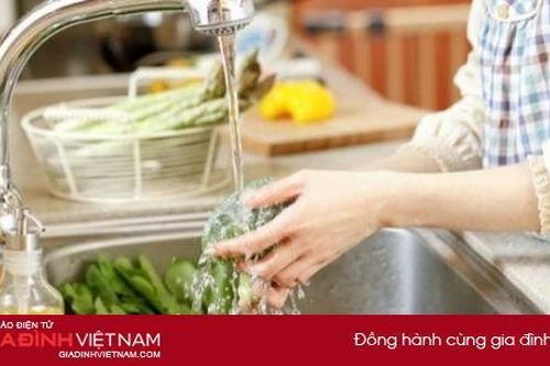 Cách loại bỏ thuốc trừ sâu, hóa chất độc hại trong rau củ quả