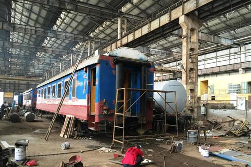 Đường sắt 'đau đầu' với hàng nghìn toa xe, đầu máy hết niên hạn