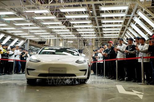 Tesla công bố những đột phá mới trong sản xuất pin sạc lithium-ion