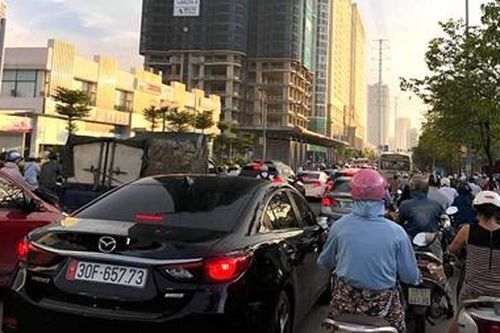Tái diễn tình trạng giao thông ùn tắc ở Thủ đô