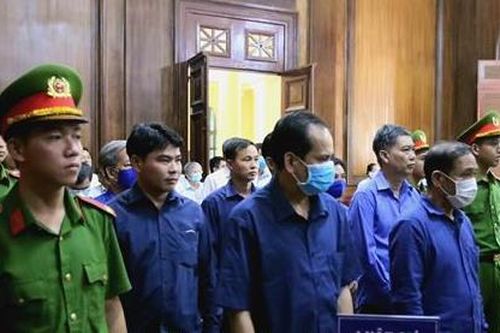 Nguyên TGĐ Vinafood 2 cùng đồng phạm ra tòa vụ gây thiệt hại gần 130 tỷ đồng