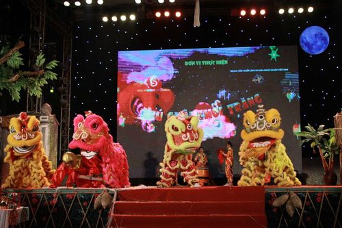 Đêm hội ''Rước đèn Trung thu''