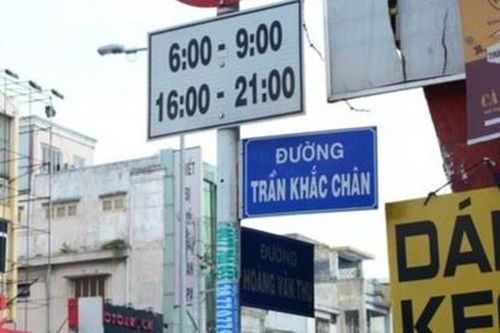Người dân TP.HCM: 'Tôi không biết tên đường sai suốt 50 năm'