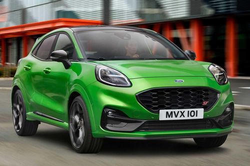 Crossover đô thị Ford Puma ST 2021 lộ diện, tốc độ 220 km/h
