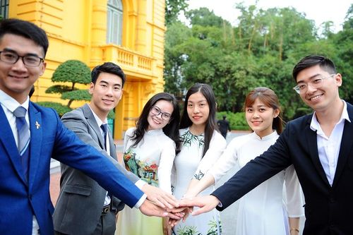 Tuyên dương 130 học sinh, sinh viên các cơ sở giáo dục nghề nghiệp xuất sắc năm 2020