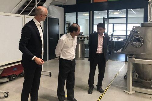 Đại sứ Việt Nam tại Hà Lan Phạm Việt Anh làm việc với Cơ quan quản lý nước Vechtstromen