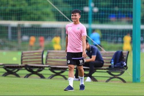 Quang Hải gặp vấn đề thể trạng trước ngày V-League trở lại