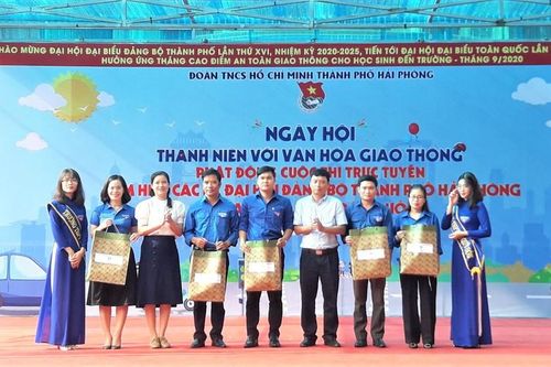 Hơn 1.000 đoàn viên Hải Phòng hưởng ứng ngày hội văn hóa giao thông