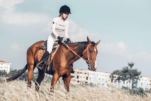 Môn thể thao 'quý tộc' cho người ưa tốc độ và chinh phục ở Hà Nội