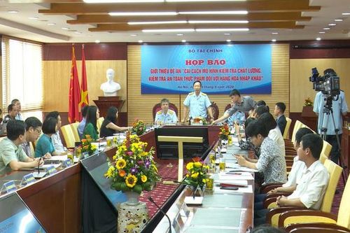 Doanh nghiệp sắp 'thoát' khỏi cảnh chạy lòng vòng vì kiểm tra chuyên ngành