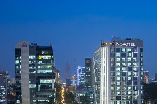 Giỏi hút tiền như chủ khách sạn Novotel Saigon Centre