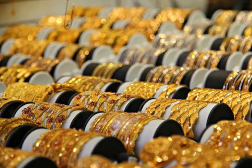 Giá vàng hôm nay ngày 24/9: Phá vỡ mức 1.900 USD, thời cơ tốt để gom vàng?