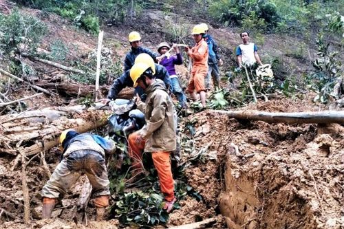 Ngày 25/9, khôi phục cấp điện cho 2 xã cuối cùng ở vùng cao Quảng Nam