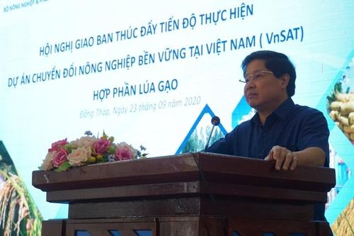 Khẩn trương thúc đẩy thực hiện dự án VnSAT