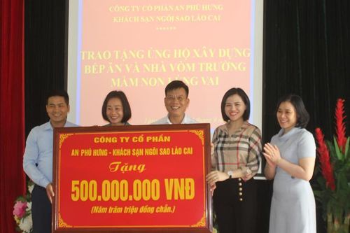 Hỗ trợ 500 triệu đồng cho Trường Mầm non xã Lùng Vai