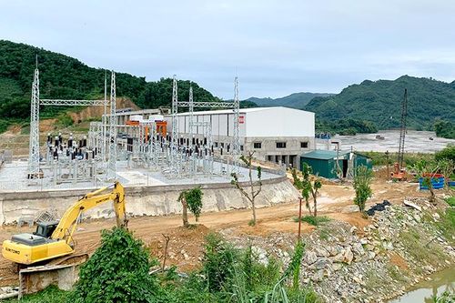 Ngừng tàu, thuyền qua lại khu vực đập thủy điện sông Lô 8B