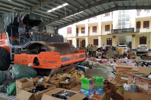QLTT Ninh Bình tiêu hủy hơn 16.000 sản phẩm đồ chơi trẻ em