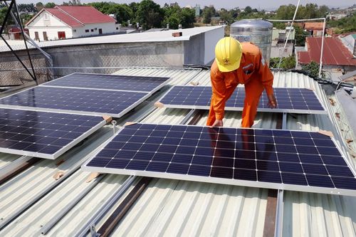 Vì sao Việt Nam cần gia hạn biểu giá điện gió?