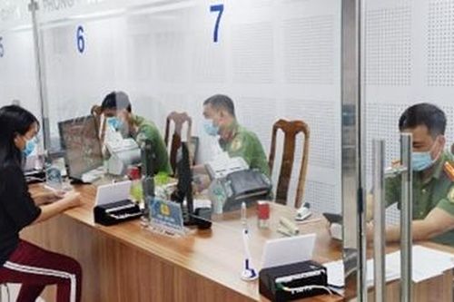 Kỳ 3: Trước mất cả buổi, giờ chỉ… 1 phút