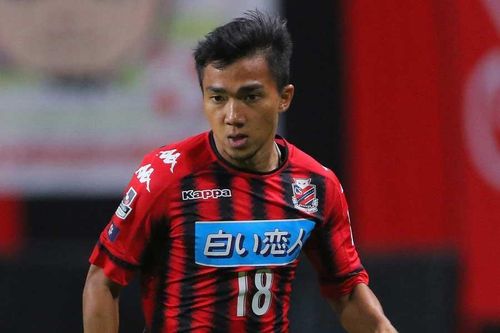 'Messi Thái Lan' chấn thương, xuống phong độ ở Nhật Bản