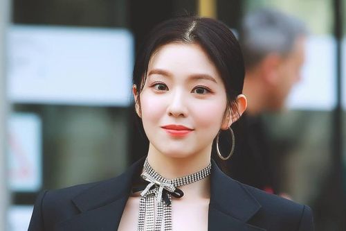 Nhìn bức hình này, rất ít người nhận ra khuyết điểm 'rõ như ban ngày' của Irene