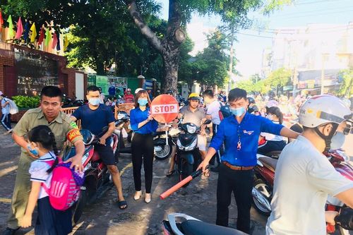 TP.HCM: Ra quân đợt cao điểm đảm bảo trật tự, an toàn giao thông