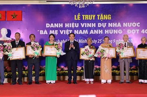 TP.HCM: 41 mẹ được truy tặng danh hiệu Bà mẹ Việt Nam Anh hùng