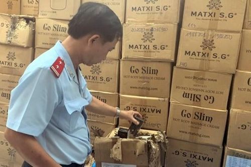 Tiêu hủy gần 140 nghìn hộp mỹ phẩm không đúng hồ sơ công bố