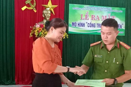Ra mắt mô hình 'Cổng trường bình yên'