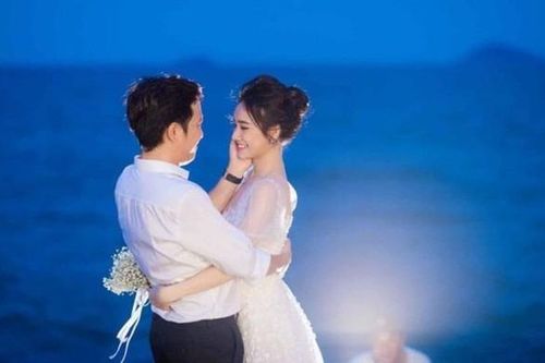 Thử đoán xem Trường Giang tặng Nhã Phương món quà gì nhân hai năm ngày cưới?