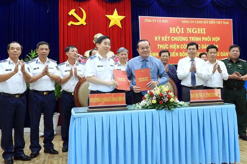 Cà Mau ký kết chương trình phối hợp với Cảnh sát biển Việt Nam