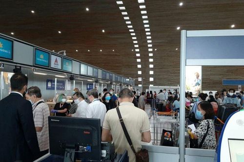 Dịch Covid-19: Thêm hơn 340 công dân Việt Nam từ châu Âu, châu Phi và Nam Mỹ về nước an toàn