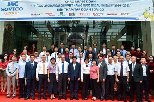 Đoàn Trưởng Cơ quan đại diện Việt Nam ở nước ngoài nhiệm kỳ 2020-2023 thăm, làm việc tại Tập đoàn Sovico