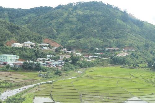 A Xan - 'đòn gánh' vùng biên giới