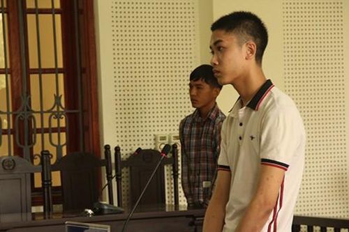 Bênh bạn, nam thanh niên đâm 2 người tử vong
