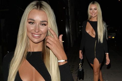 Rachel Fenton mặc váy khoét bạo, lộ gần hết vòng một hậu khỏi COVID-19