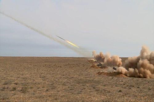 Xem dàn pháo hạng nặng 'gầm thét' trong cuộc tập trận 'Kavkaz-2020'