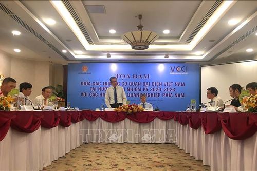 Tăng cường hợp tác giữa cơ quan đại diện Việt Nam ở nước ngoài với doanh nghiệp