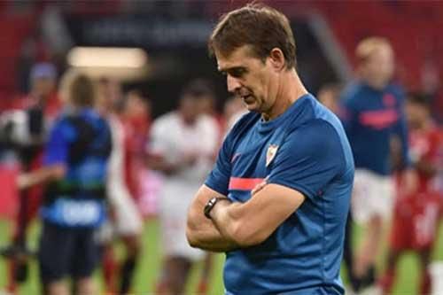 Sevilla phí cơ hội vàng để 'kết liễu' Bayern
