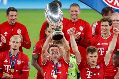 Mueller có thể thi đếm cúp với đàn anh Schweinsteiger được rồi