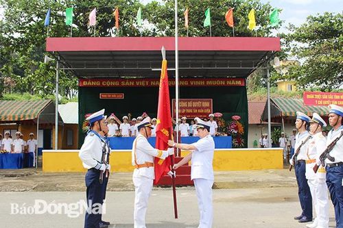 Công bố quyết định thành lập Trung tâm Huấn luyện Vùng 2 Hải quân