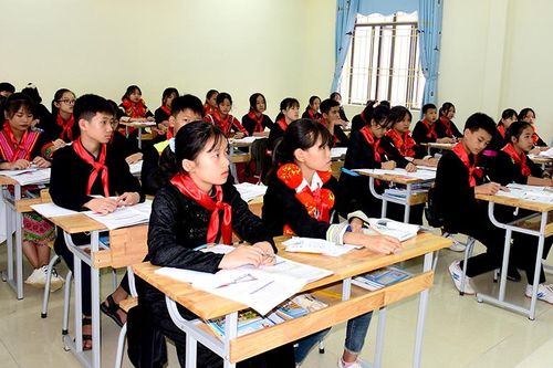 Giữ gìn bản sắc dân tộc trong trường học