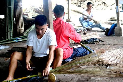 Bền bỉ giúp người lầm lỡ
