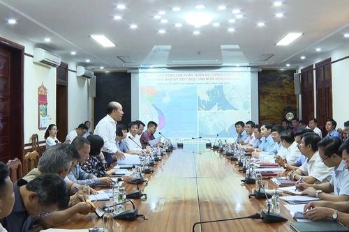 Quảng Bình: Quy hoạch xây dựng hệ thống cảng biển hợp lý, sát thực tế