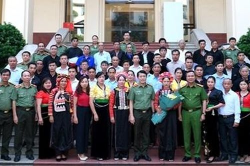 Bộ Công an gặp mặt Đoàn đại biểu người có uy tín tỉnh Lai Châu